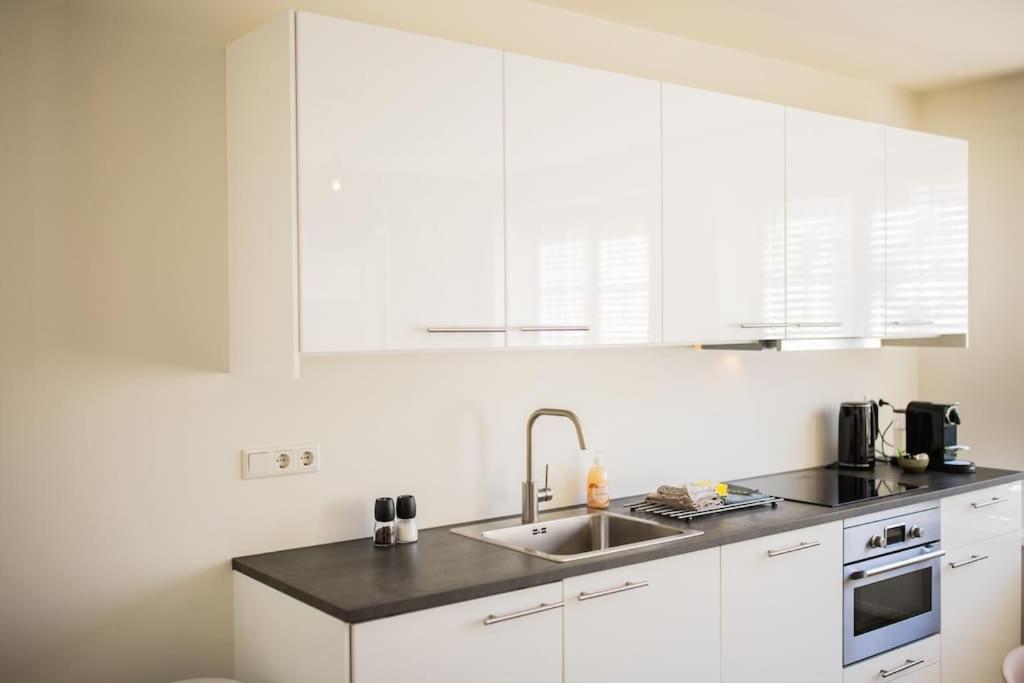Elegant 2 Bedroom Apartment 75M2 - Sd23G ไอนด์โฮเวน ภายนอก รูปภาพ