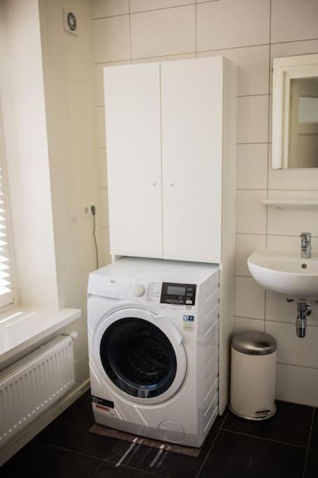Elegant 2 Bedroom Apartment 75M2 - Sd23G ไอนด์โฮเวน ภายนอก รูปภาพ